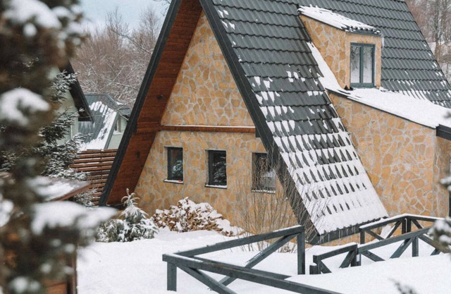 Kežman Mountain Cabins Forest and Panorama