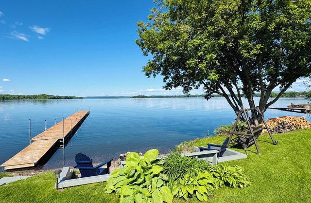 Keeler Bay Lakefront 2BR Cottage, Mansfield