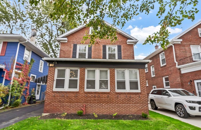 Kenmore Village Charmn