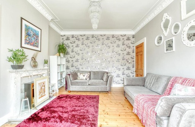 Kenmure Villa with Garden & Parking