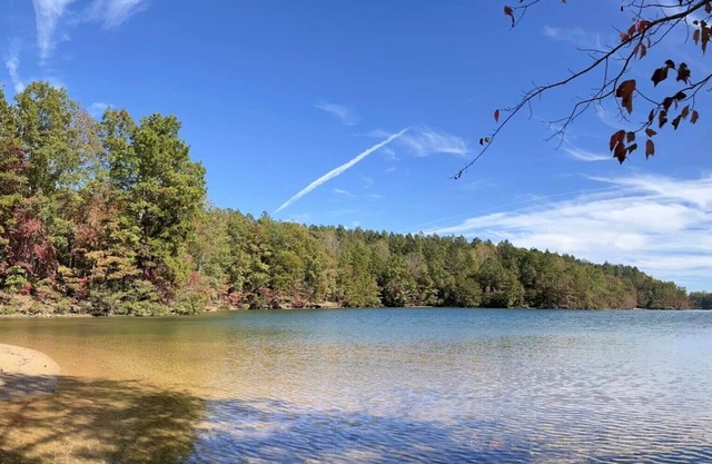 Keowee Waterfront Lakeside Retreat -Keowee Cottage