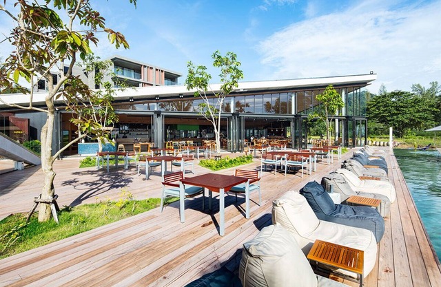 Khao Lak Deluxe Seaview (DS6)