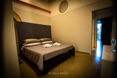 KiMia Home, Near Airport & station