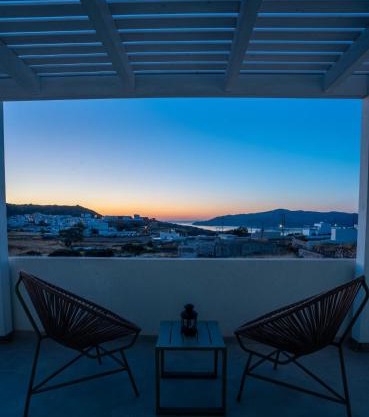 Kimolos Vibes Suites