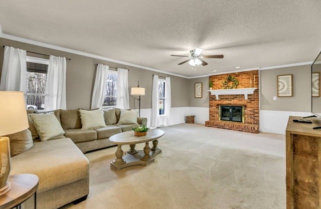 King BD-Smart TVs, Outside City