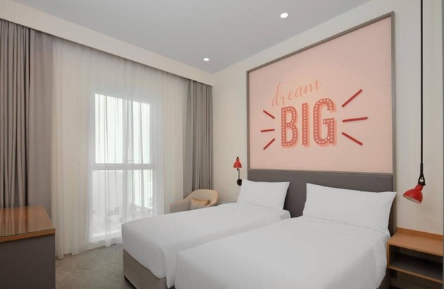 King Room Near Dubai Parks By Luxury Bookings