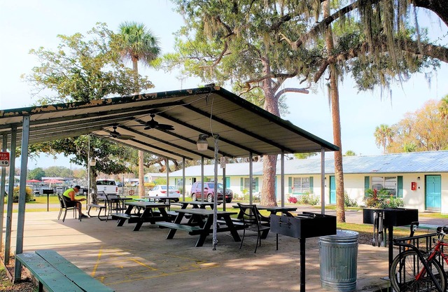 King's Bay Lodge