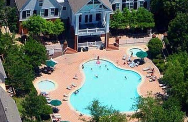 King's Creek Resort. Next to Water Country. Minutes to Busch Gardens. 2BR/2BA