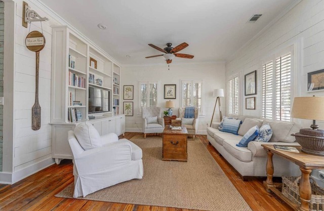 King Street Cottage - Beaufort Historic District