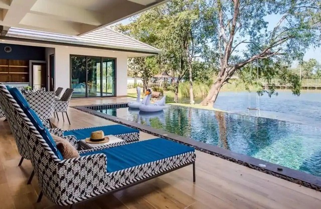 Kingfisher Luxury Pool Villa @ Silver Lake - Pet Friendly