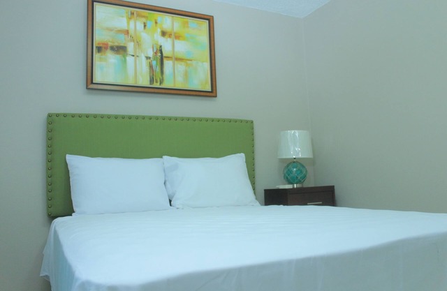 Kingston Guest Apt at Oakland