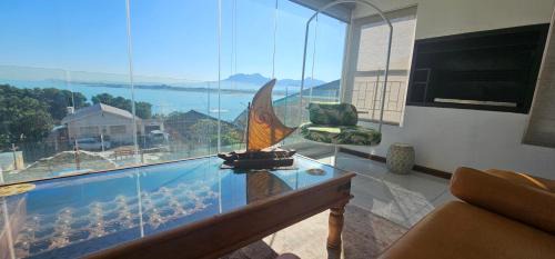 Kiwara at C, Gordon's Bay