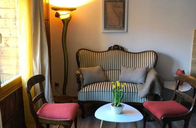 Kleines Studio am Waldrand - Appartement/fewo, Dusche, WC, Wohn-/schlafraum