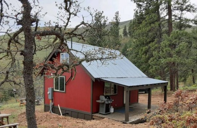 Klickitat Rails to Trails Cabin- Hikers and Bicyclers- S