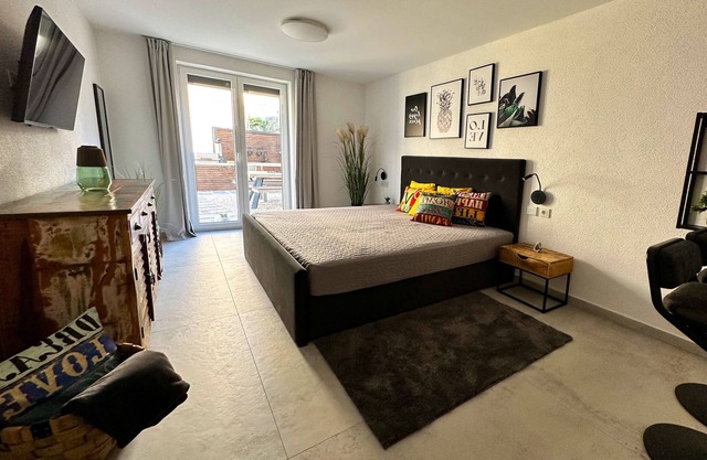 Komarna Coastal Retreat With Sea Views