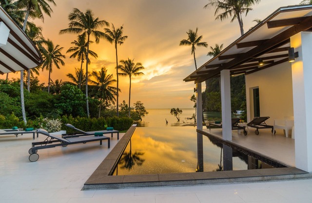 Krabi Beach Front Villa near AoNang