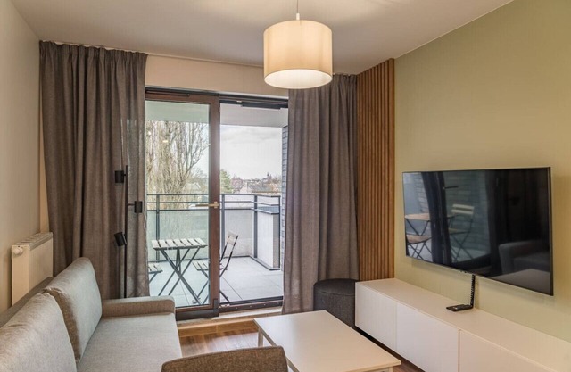 Kraków Business Suite- City View, Balcony, Parking by Rentujemy