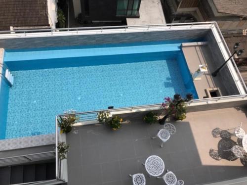 KS RESIDENCE Victory Monument