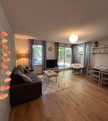 L'Émile Lécrivain parking facile