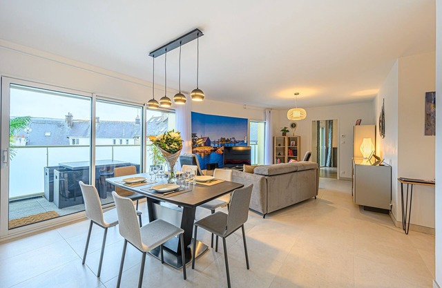 L'Audacieux - Magnifique appartement avec garage sécurisé centre ville à pieds!