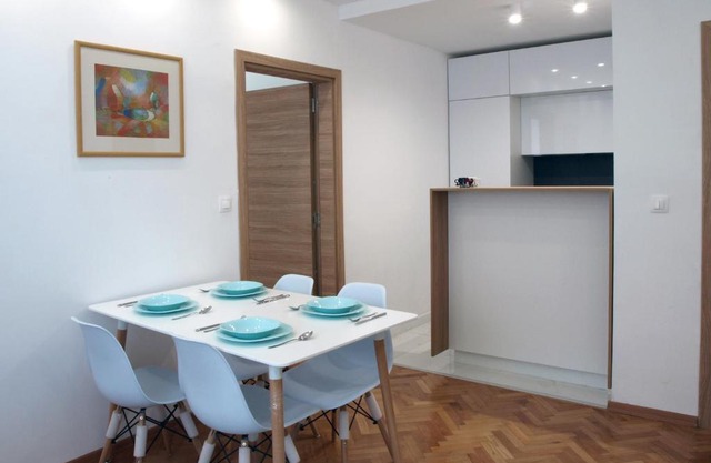 L&C- location and comfort in 2 BDR