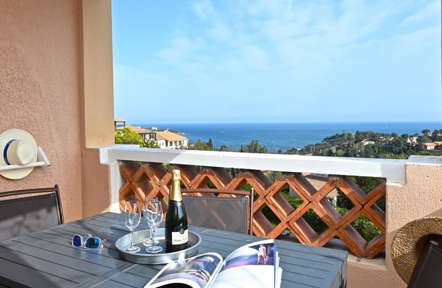 L'Esquinade (P3 112) by Interhome