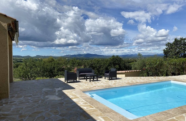 L'Oustal des Cigales, Beautiful Villa 8pers 4ch with swimming pool