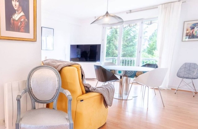 La Belle Ferronnière, Peaceful apartment Amboise