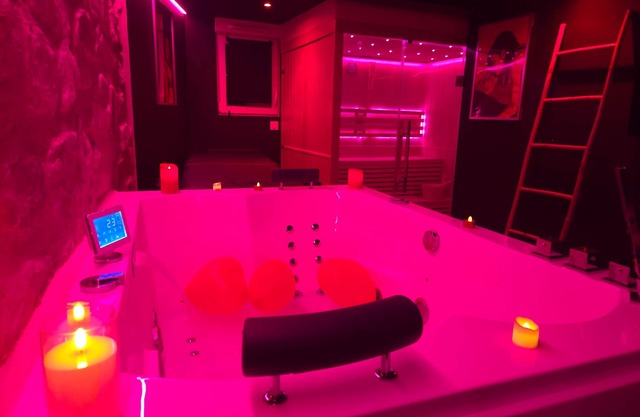 La Cachette Secrete - Love Room Caen