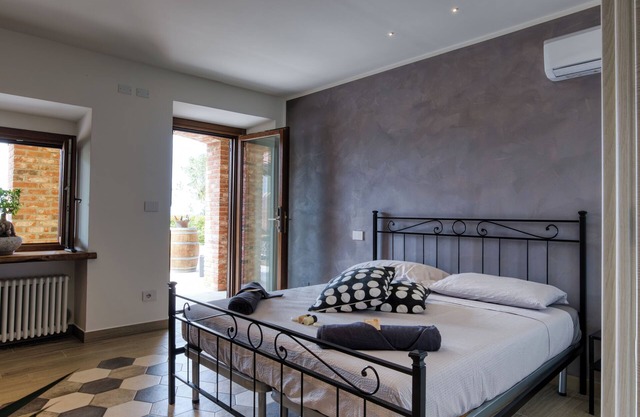 La Cantina Rent Rooms