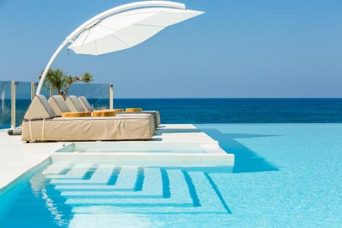 La Casa di Mare, Luxury Beach Front Villa with Private Pool, Whirlpools & Sauna, By ThinkVilla