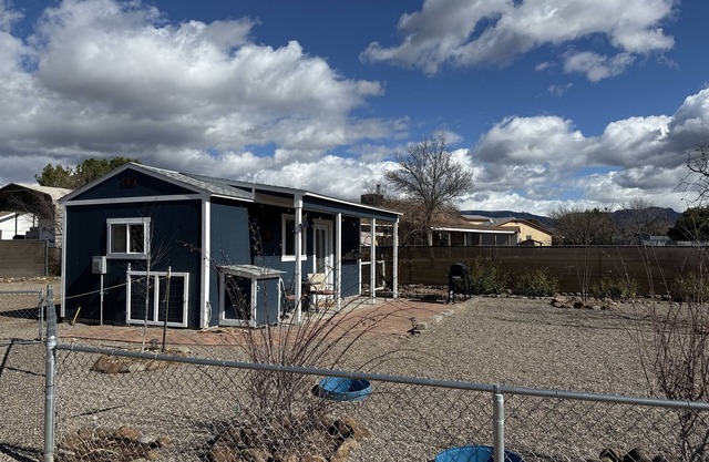 La Casita. Cozy 1 bed, 1 bath, private patio