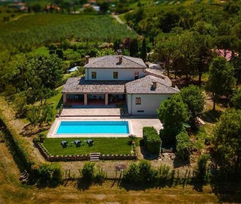 La Dolce Villa