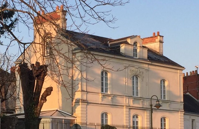 La Houache paper room