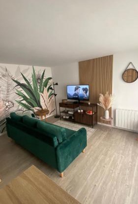 La Léonard île au coeur de l île d or logement avec chambre climatisée