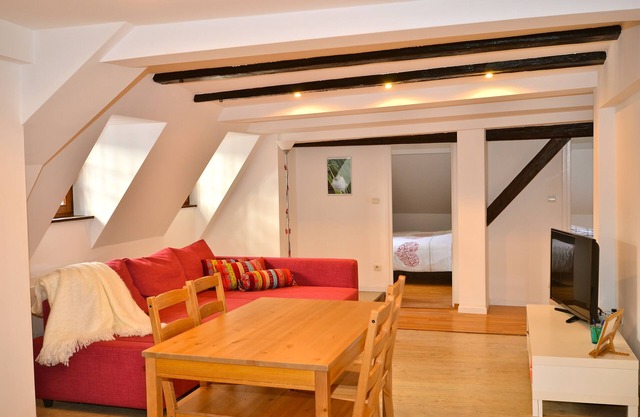 LA LISIÈRE - Warm Alsatian gîte, view of the vineyard.