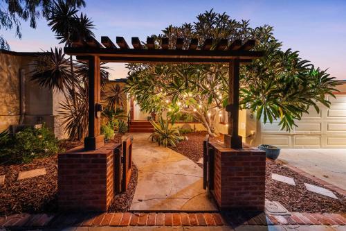 La Mesa Lookout with AC BBQ Firepit Pet Friendly