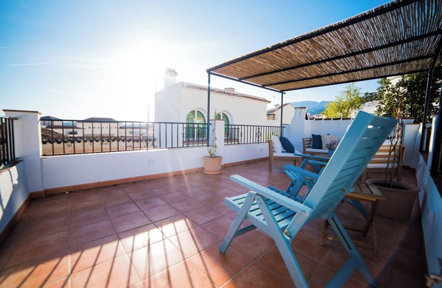 La Montsiña, Cozy Mediterranean Style House.