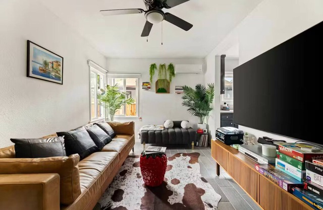 LA's Best: Your Modern Casita