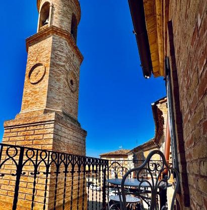 La torre tra terra e cielo