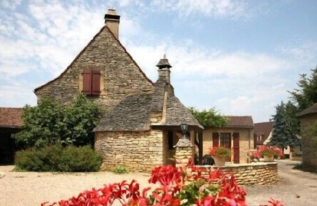 ''Label maison paysanne de France'' character house