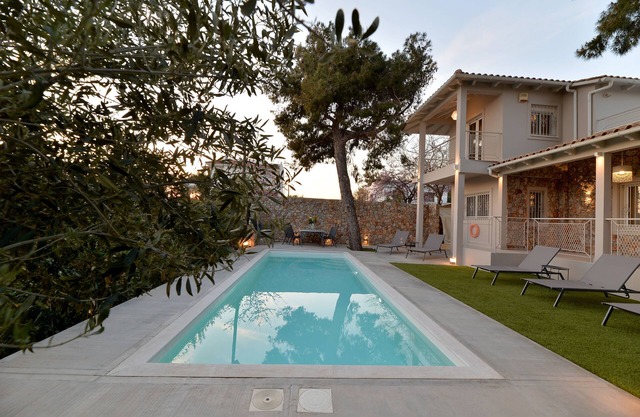 Lagonisi Ruby's pool villa