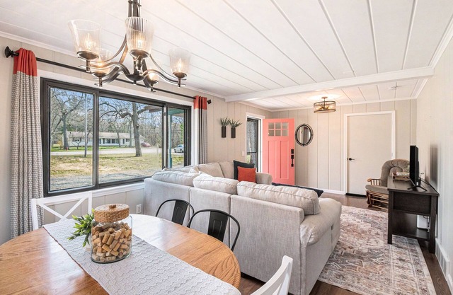 Lake Access/Firepit/Pet-Friendly/Ping Pong/Foosball