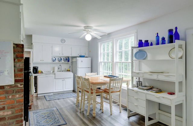 Lake Erie Views: Perfect for Traveling Nurses!