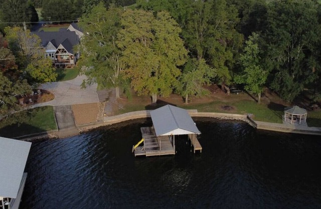 Lake Escape on Weiss Lake