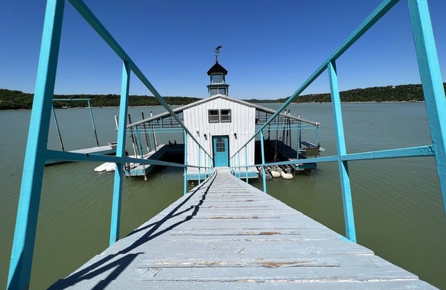 Lake Front Cabin with Private Dock!