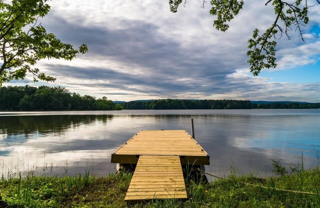 Lake Front Home at Chester Frost Park ~ w/Kayaks