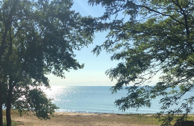 Lake Front Home, Large Beautiful Sugar Sand Beach, : Caseville