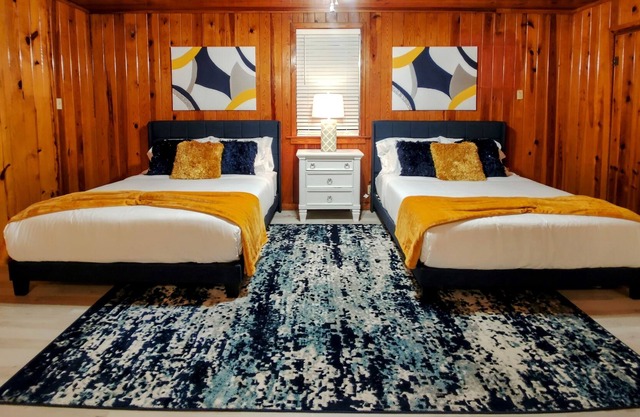 Lake Haven Cottage - (On Lake Hamilton)