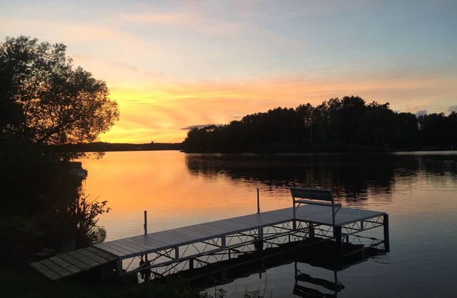 Lake Hayward. Private Lakefront Within Walking Distance To Downtown Hayward